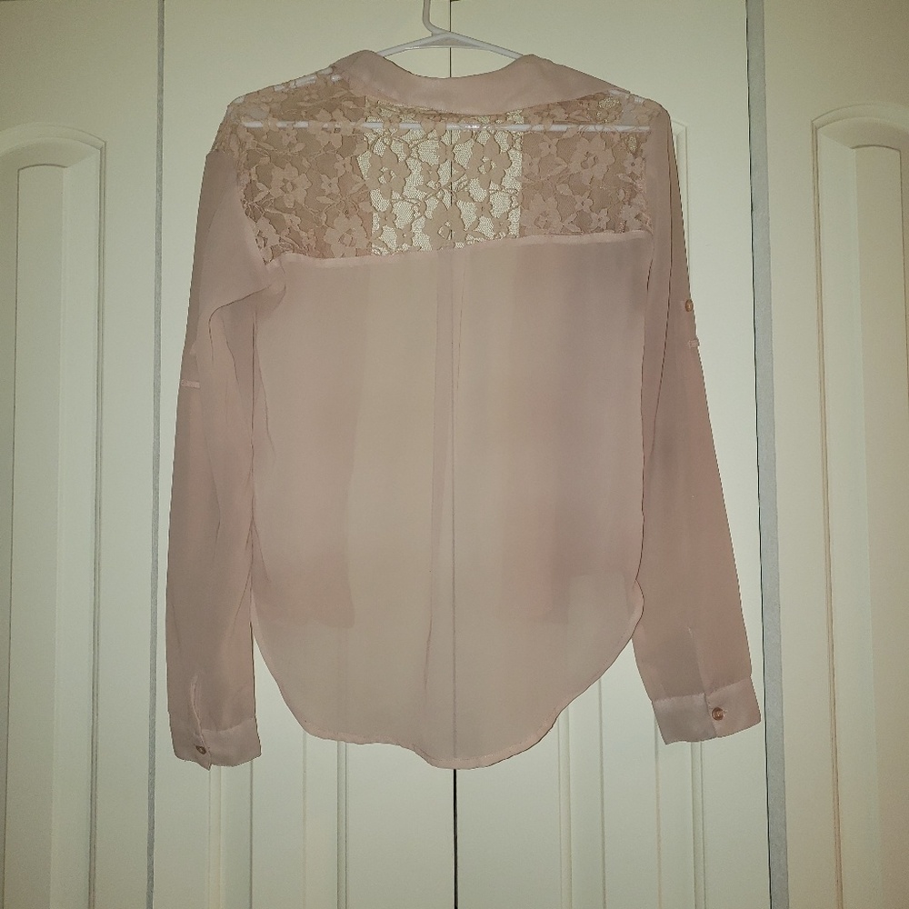 Button down - Picture 2 of 2